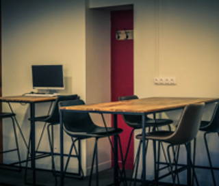 Open Space  49 postes Coworking Place Georges Clemenceau Pau 64000 - photo 8
